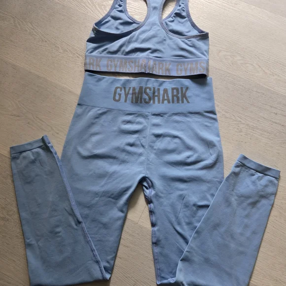 Gymshark Light Blue Activewear Set - Picture 6 of 8